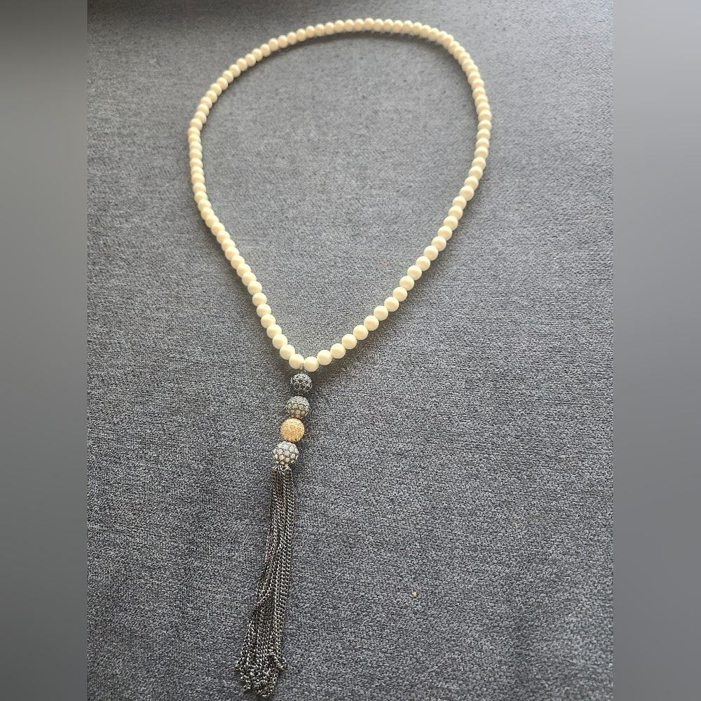 Stella and Dot Elegant Cream Beaded Tassell Necklace